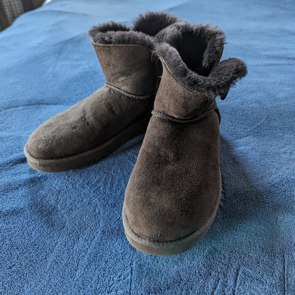 Women's UGG short boots - Picture 4 of 6